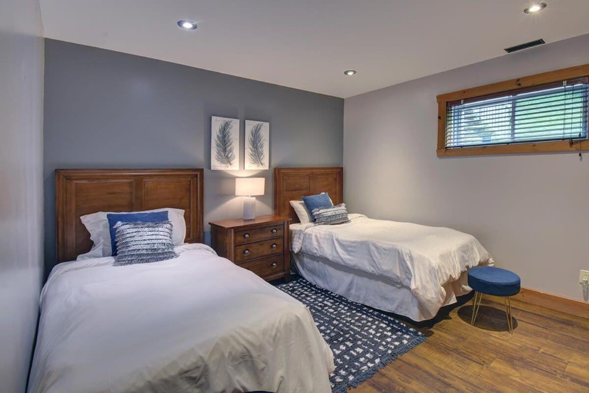 Chic Familiale, Relaxant Avec Spa En Montagnes Labelle Esterno foto