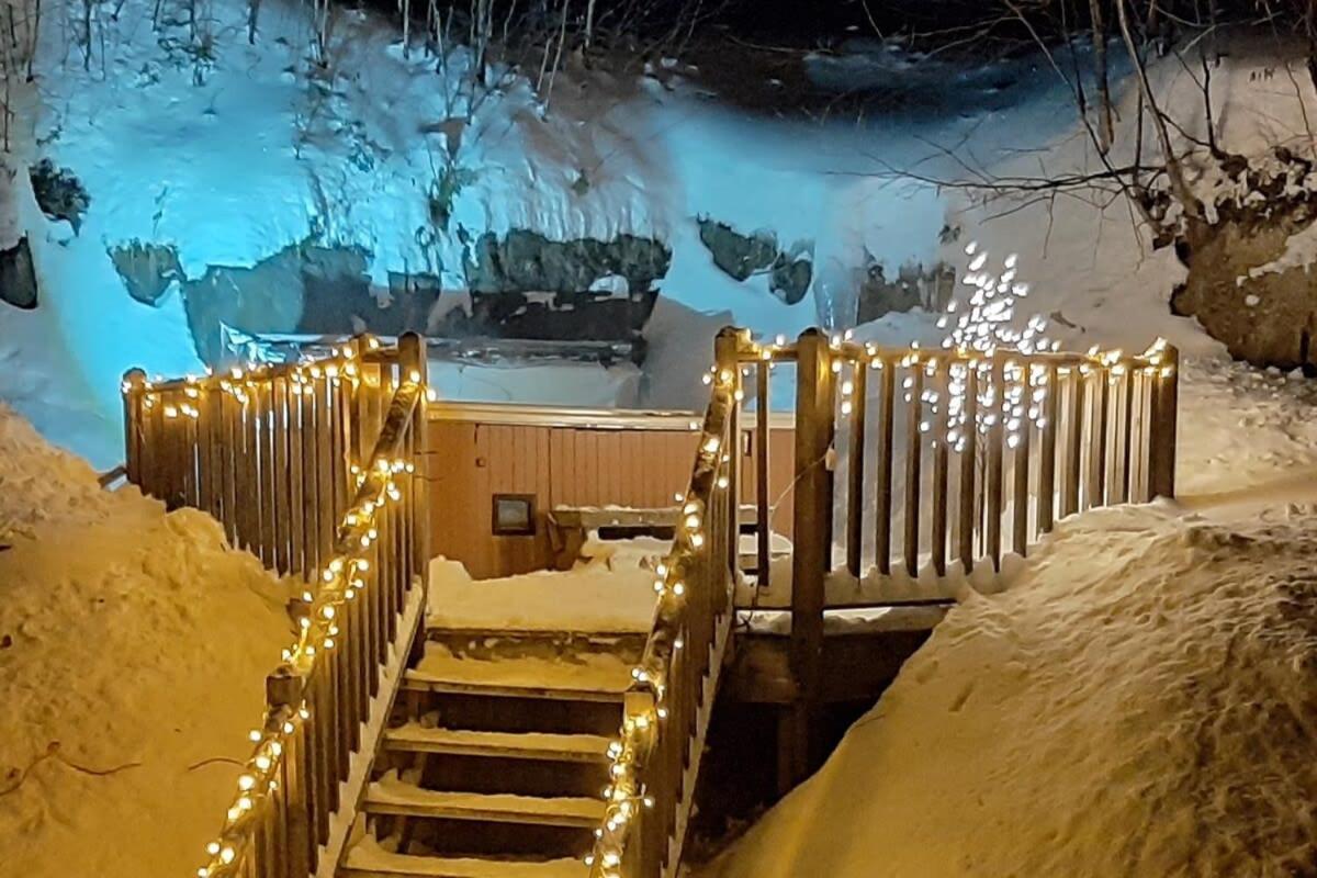 Chic Familiale, Relaxant Avec Spa En Montagnes Labelle Esterno foto