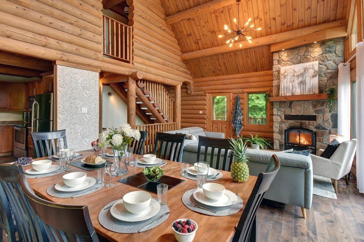 Chic Familiale, Relaxant Avec Spa En Montagnes Labelle Esterno foto