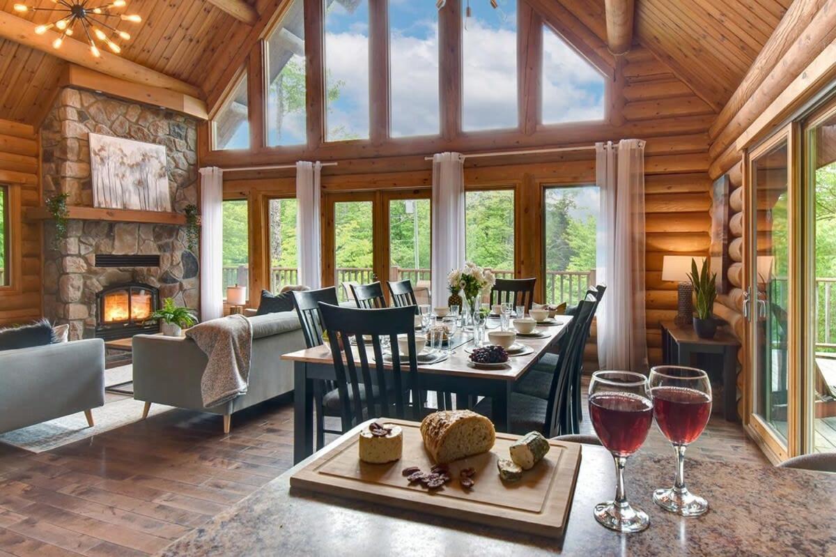 Chic Familiale, Relaxant Avec Spa En Montagnes Labelle Esterno foto