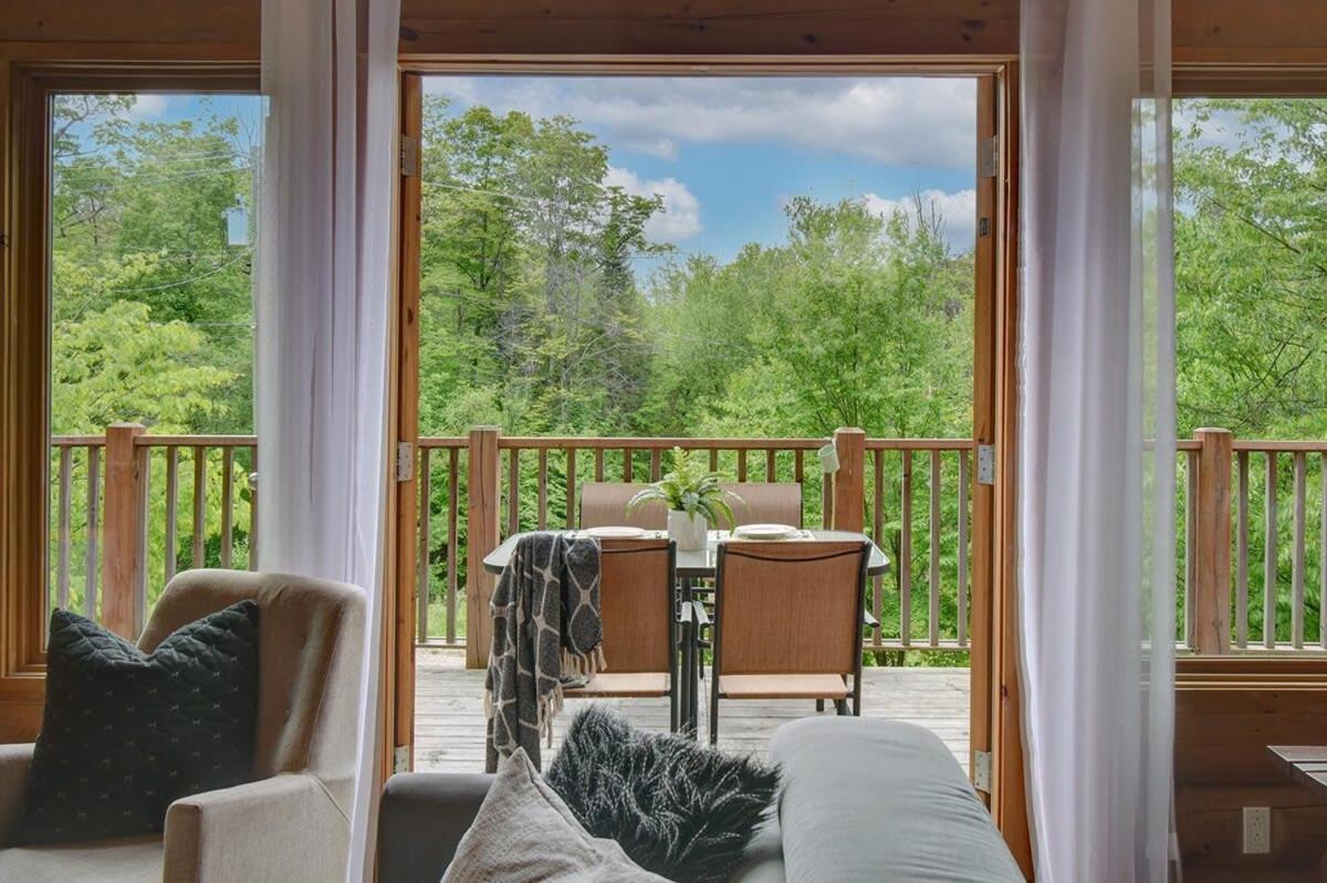 Chic Familiale, Relaxant Avec Spa En Montagnes Labelle Esterno foto